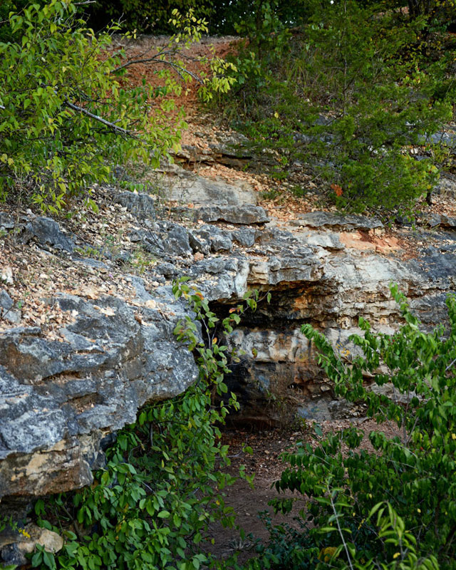 bluff_cave_3971.jpg