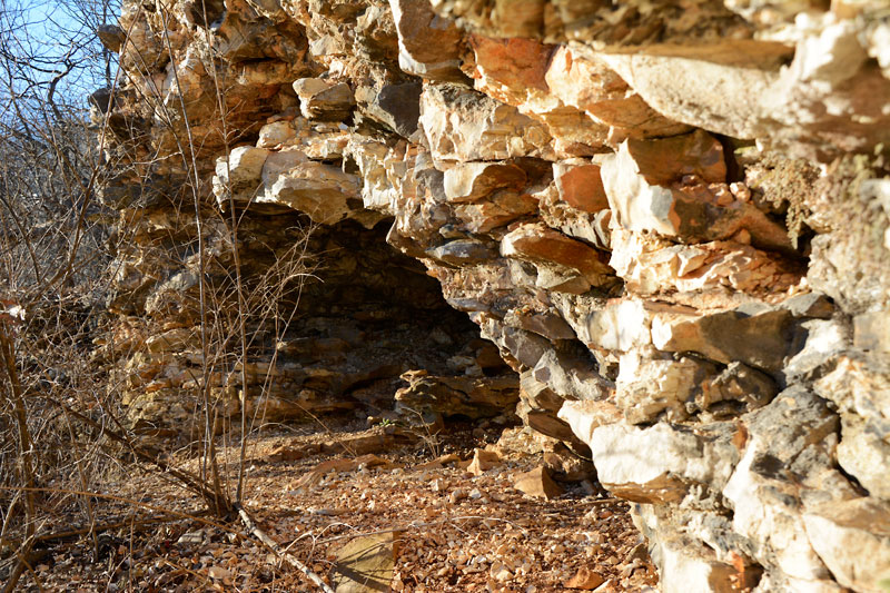 Bluff_Cave_2597.jpg