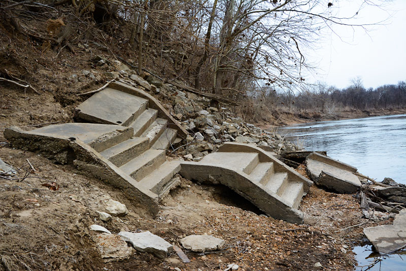 Lincoln_Beach_Stairs_2755.jpg