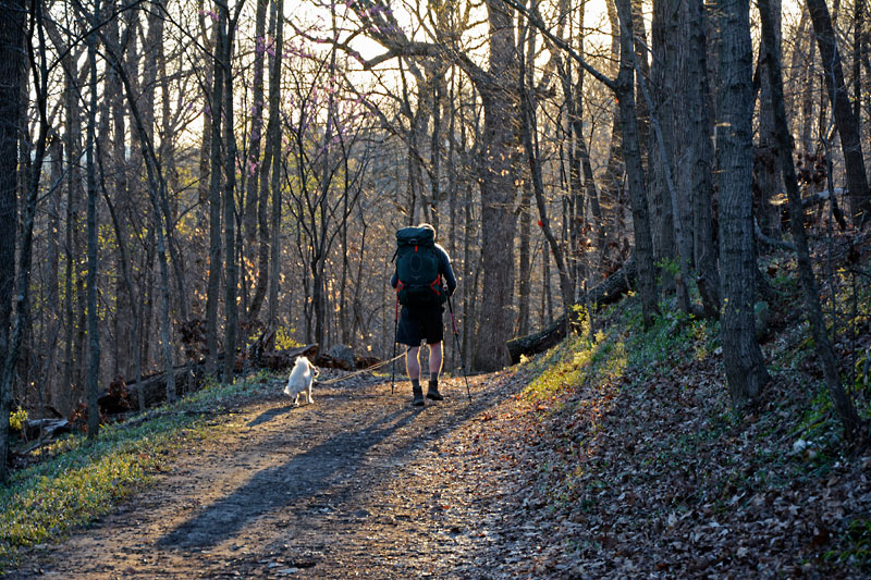 Hiker_5220.jpg